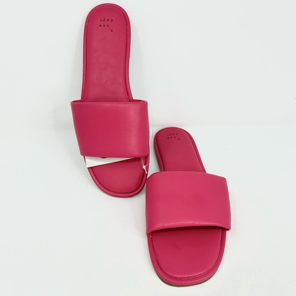 Womens Slide Sandals - Picture 5 of 10